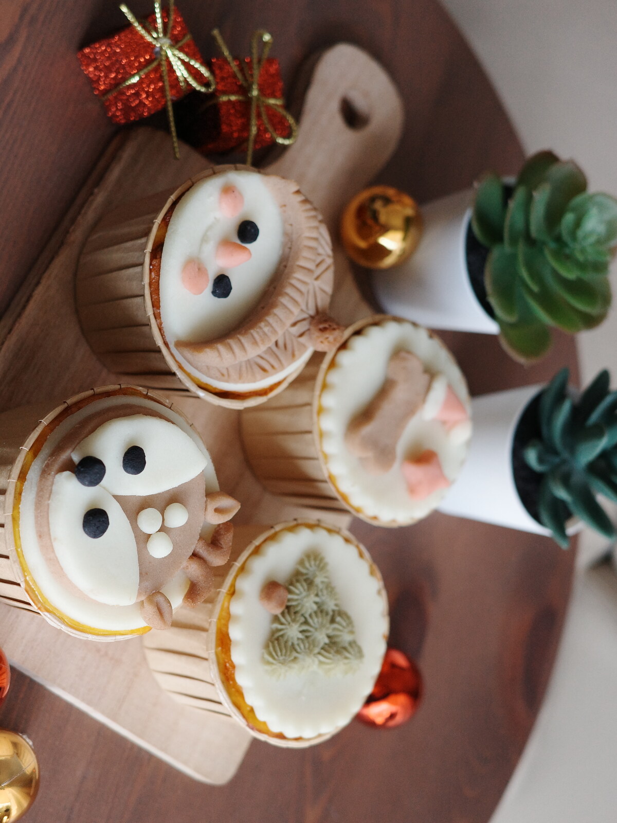 PawPa Pastry handmade pet cupcakes in a gift box